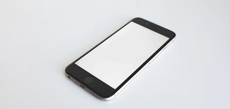 全球首款WCDMA/GSM双待机 酷派W700全国热